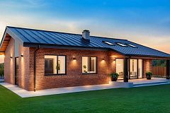 Одноэтажный дом с 2ым светом и 3мя спальнями включая мастер-спальню.