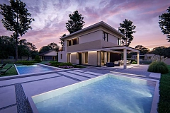 Современный двухэтажный проект дома с навесом