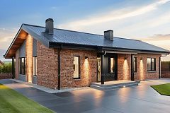 Одноэтажный дом с 2ым светом и 3мя спальнями включая мастер-спальню.